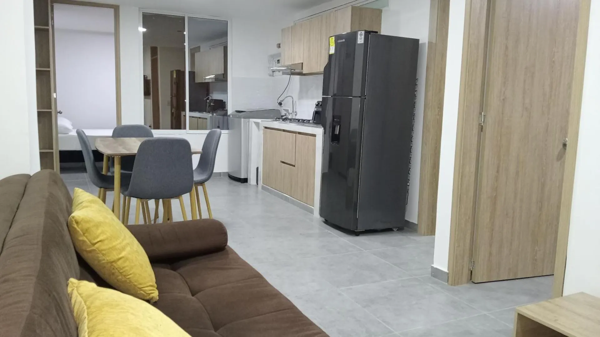 Apartment Apto Tequendama - Sur Residencial Con Parking - 35 M2 Cali Colombia